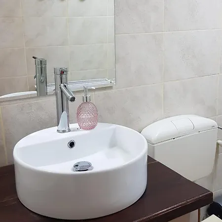 Cosy 2 Bedroom Apartment In New Town Braşov Exterior foto