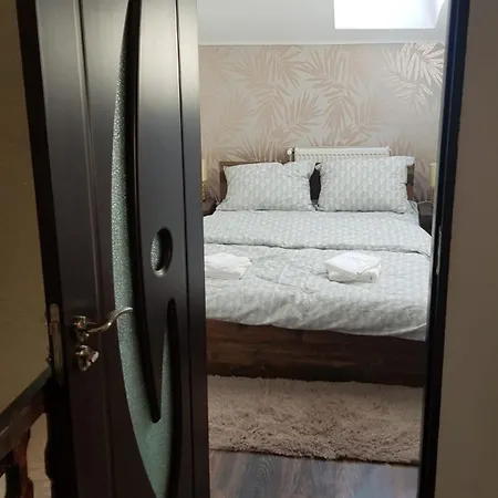 Cosy 2 Bedroom Apartment In New Town Braşov Exterior foto