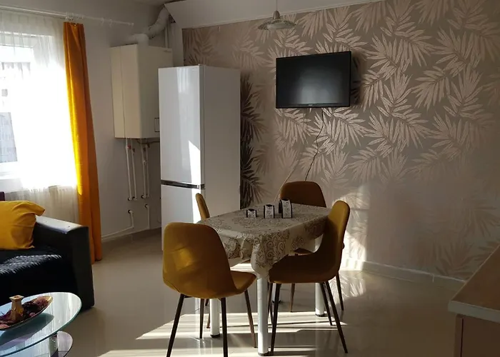 Cosy 2 Bedroom Apartment In New Town